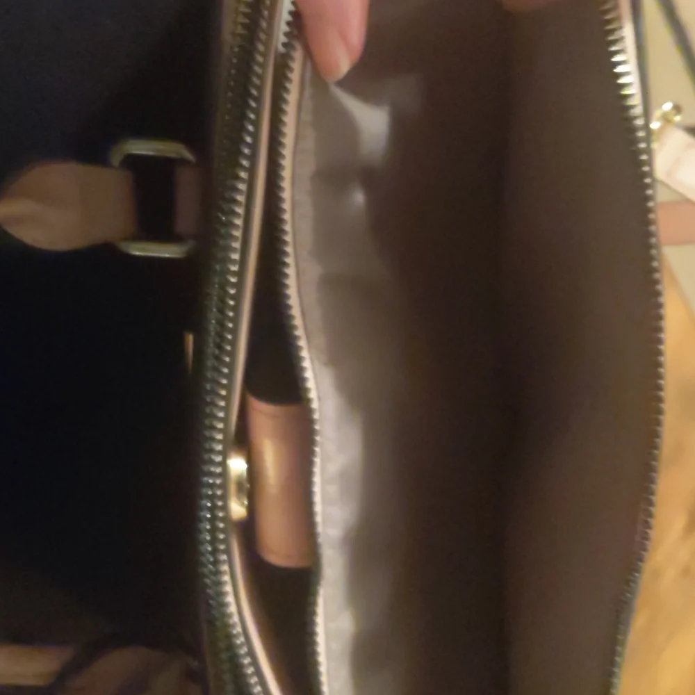 Anne Klein light pink Satchel - Picture 8 of 16